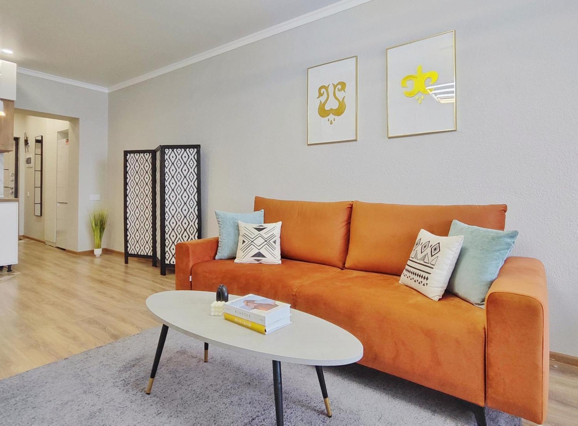 Modern Apartment In Golden Square Almatî Exterior foto